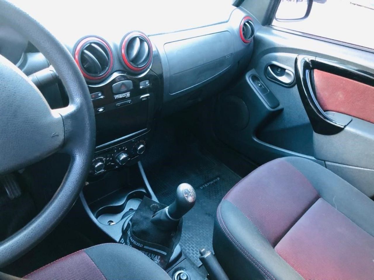 Renault Sandero Usado en Buenos Aires, deRuedas