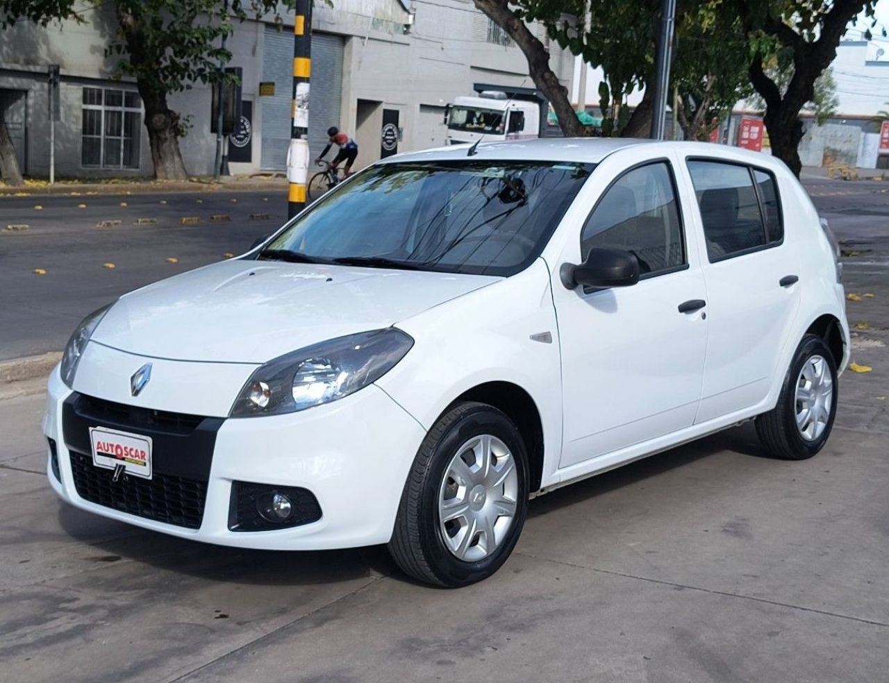 Renault Sandero Usado Financiado en Mendoza, deRuedas