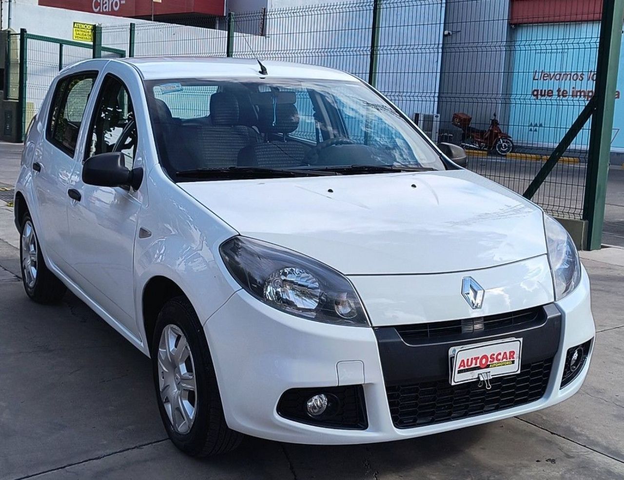 Renault Sandero Usado Financiado en Mendoza, deRuedas