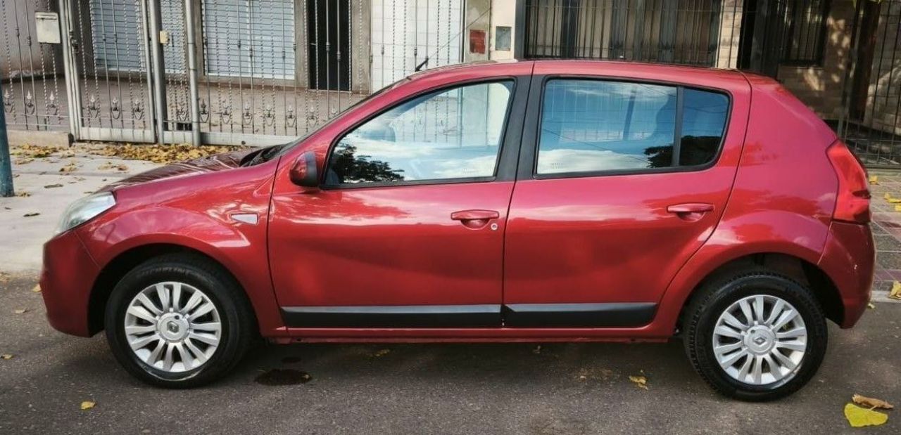 Renault Sandero Usado en Mendoza, deRuedas