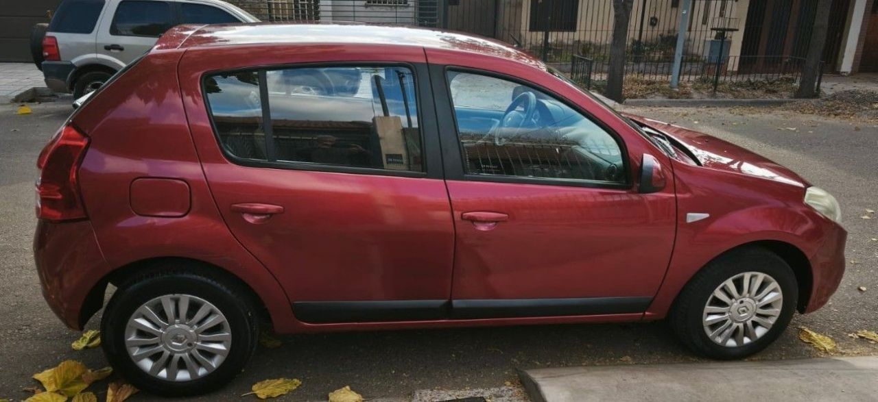 Renault Sandero Usado en Mendoza, deRuedas