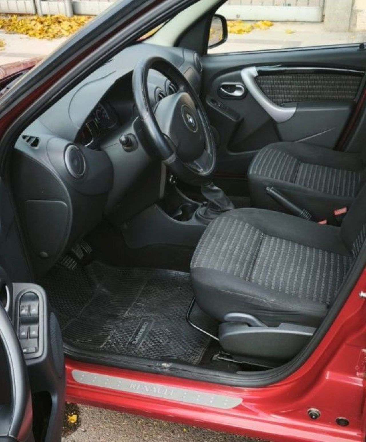 Renault Sandero Usado en Mendoza, deRuedas