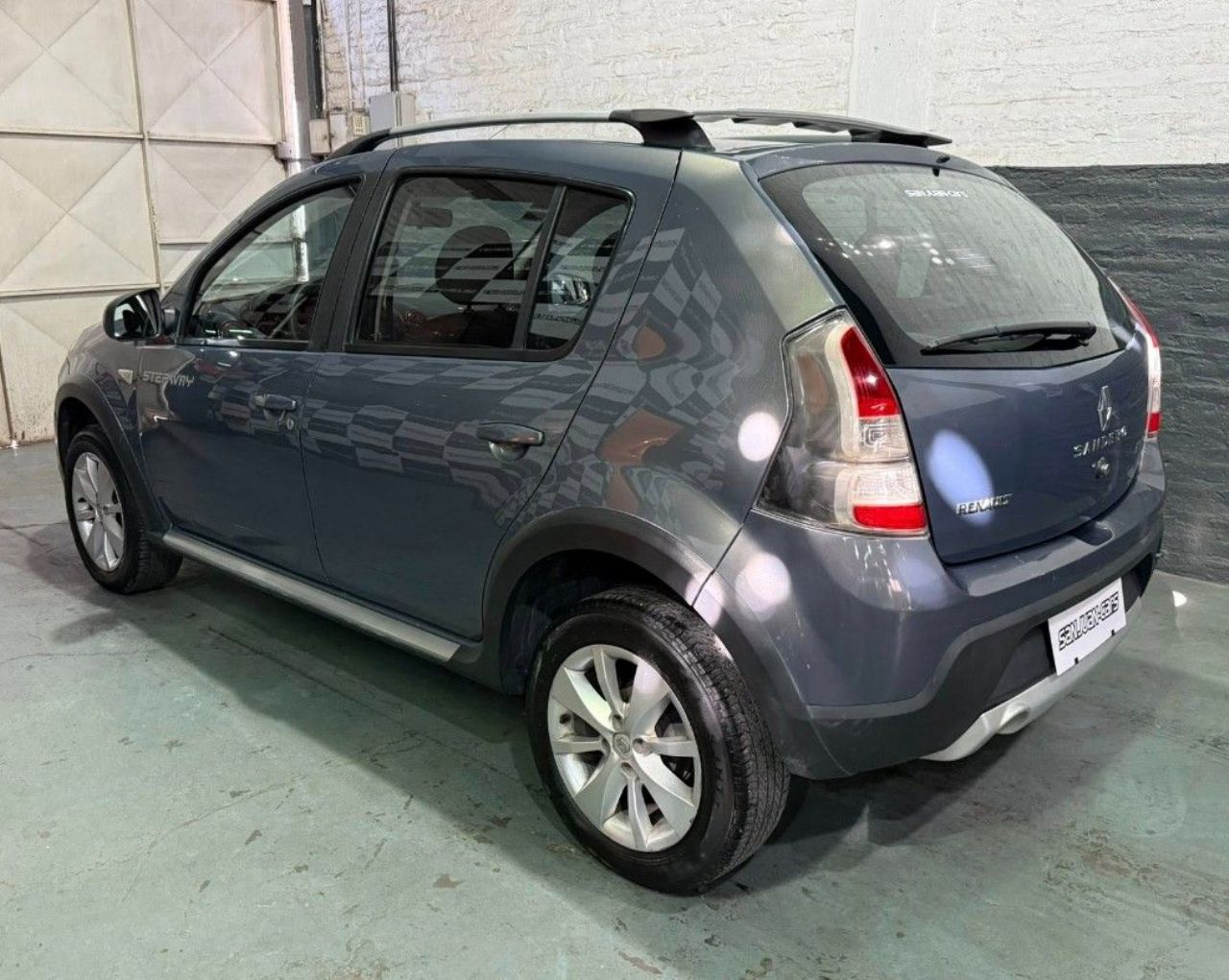 Renault Sandero Usado Financiado en San Juan, deRuedas