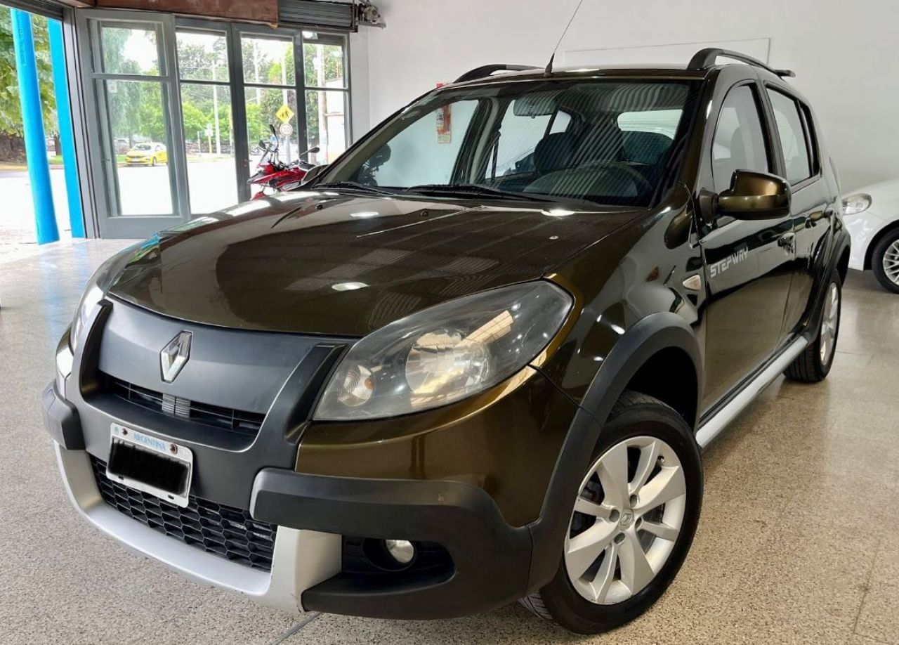Renault Sandero Usado Financiado en Córdoba, deRuedas