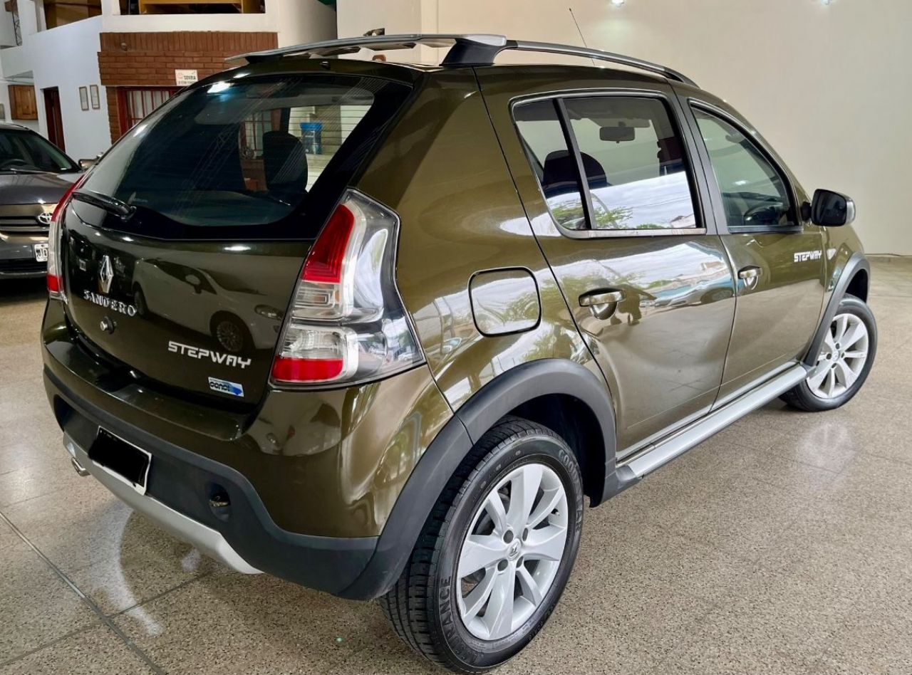 Renault Sandero Usado Financiado en Córdoba, deRuedas