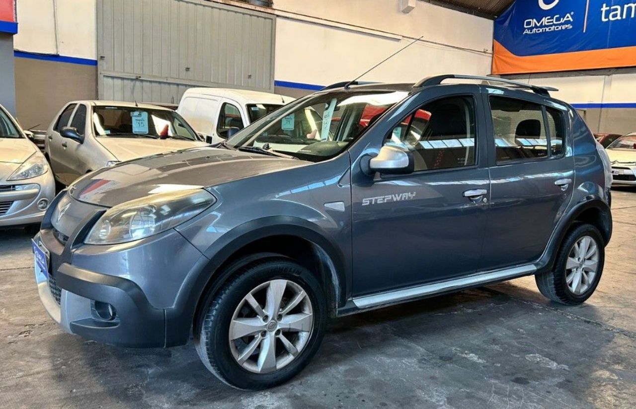 Renault Sandero Usado Financiado en Mendoza, deRuedas