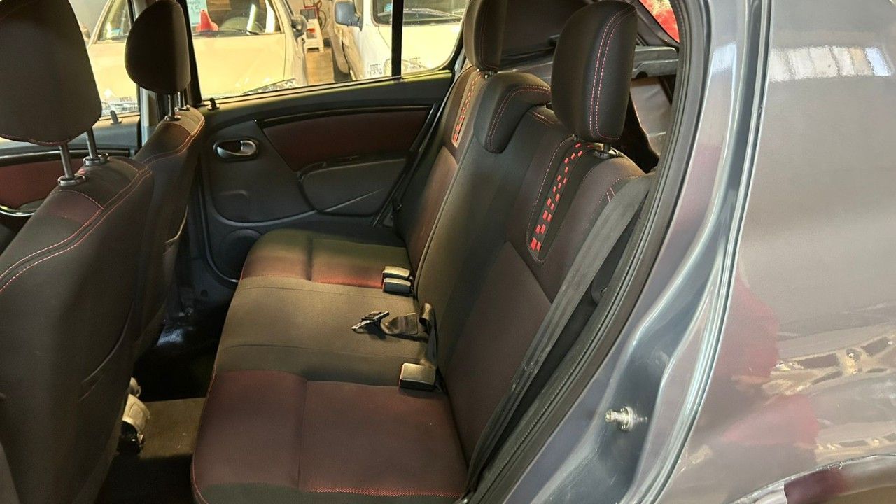 Renault Sandero Usado Financiado en Mendoza, deRuedas