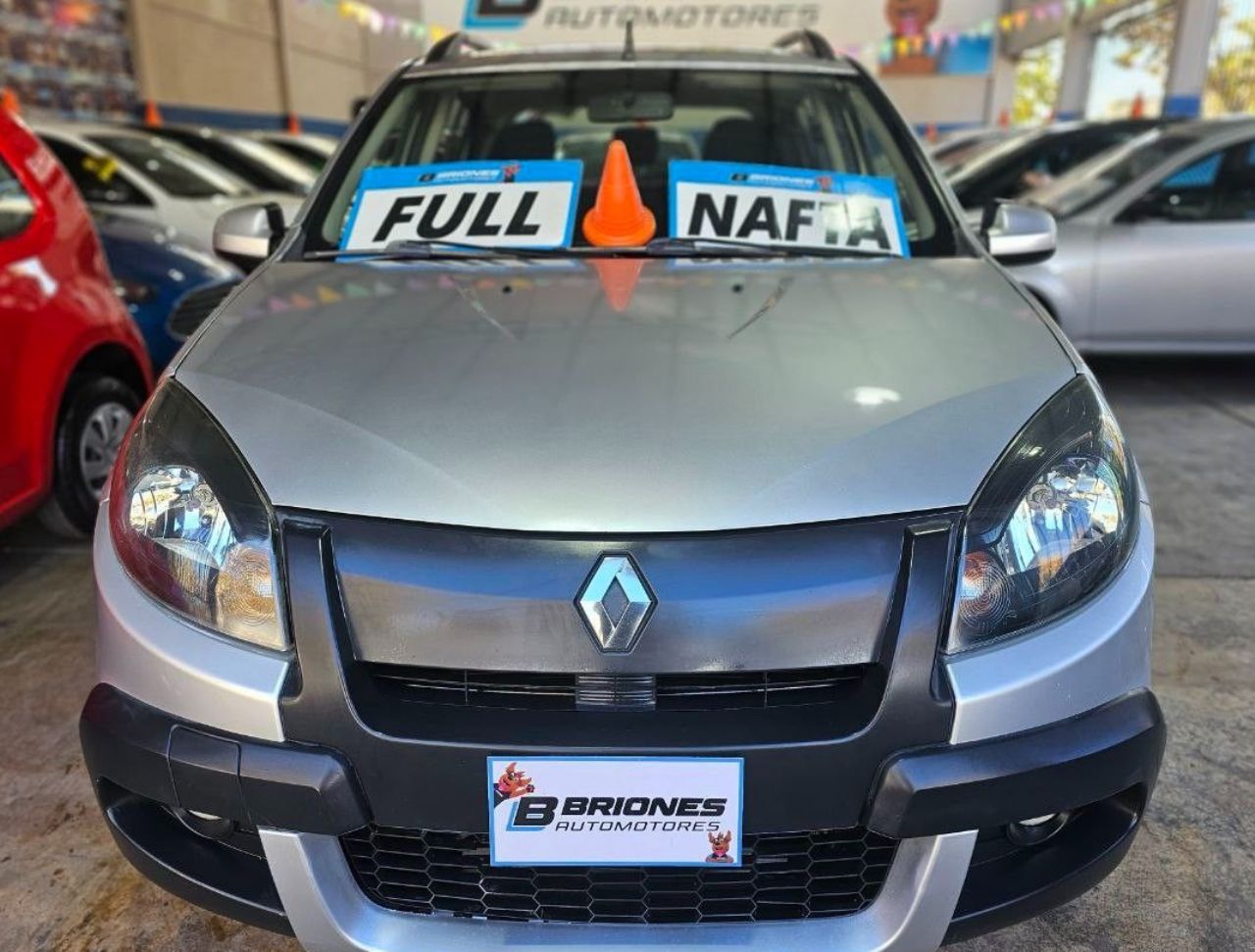 Renault Sandero Usado en Mendoza, deRuedas