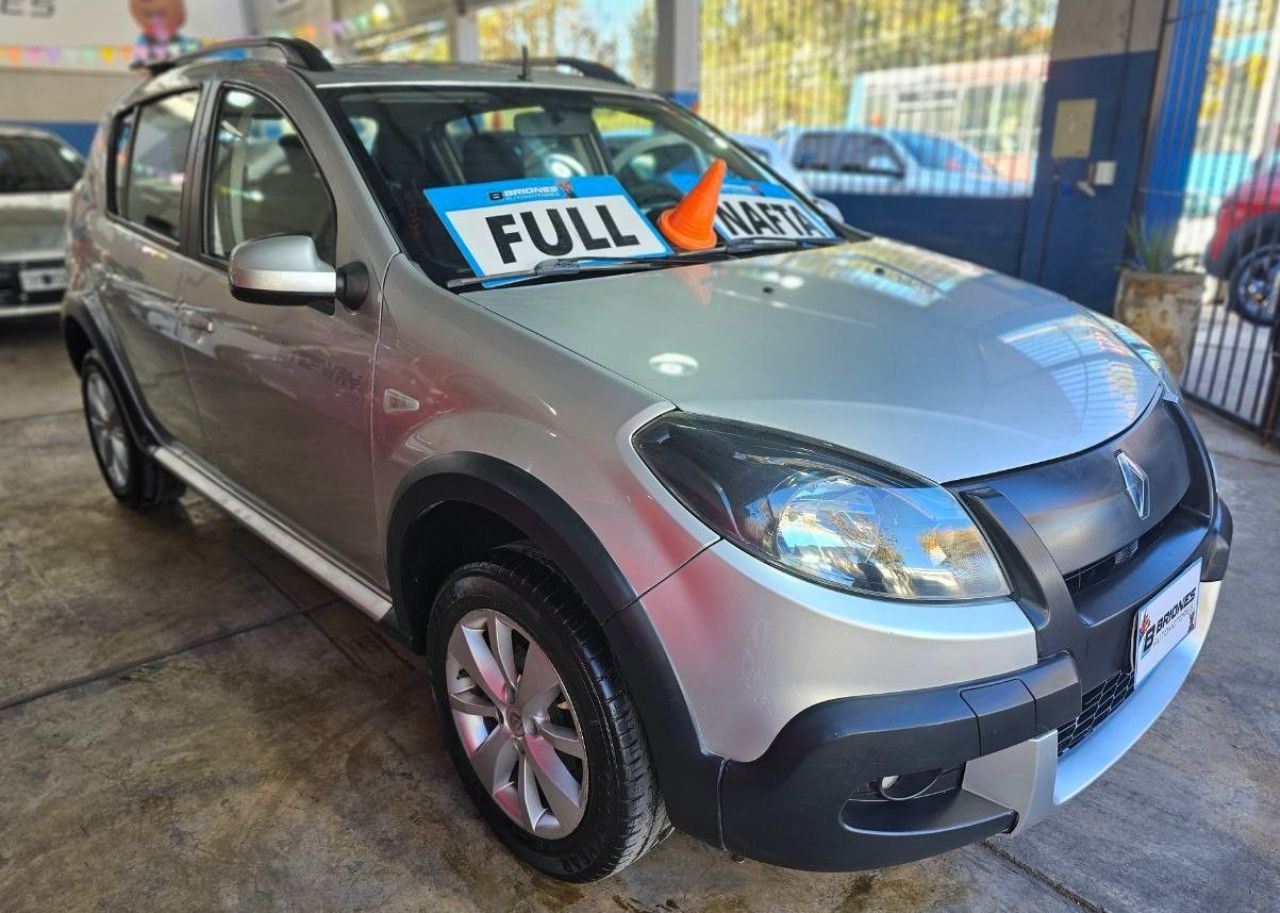 Renault Sandero Usado en Mendoza, deRuedas