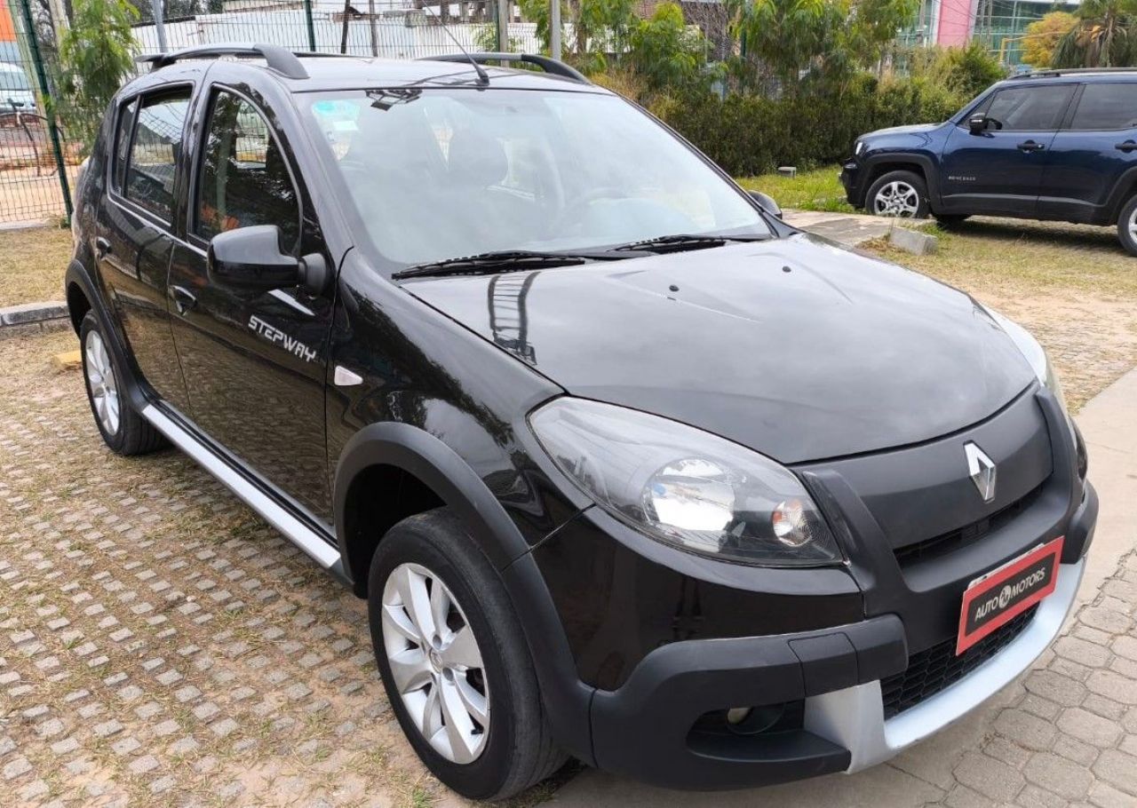 Renault Sandero Usado Financiado en Córdoba, deRuedas