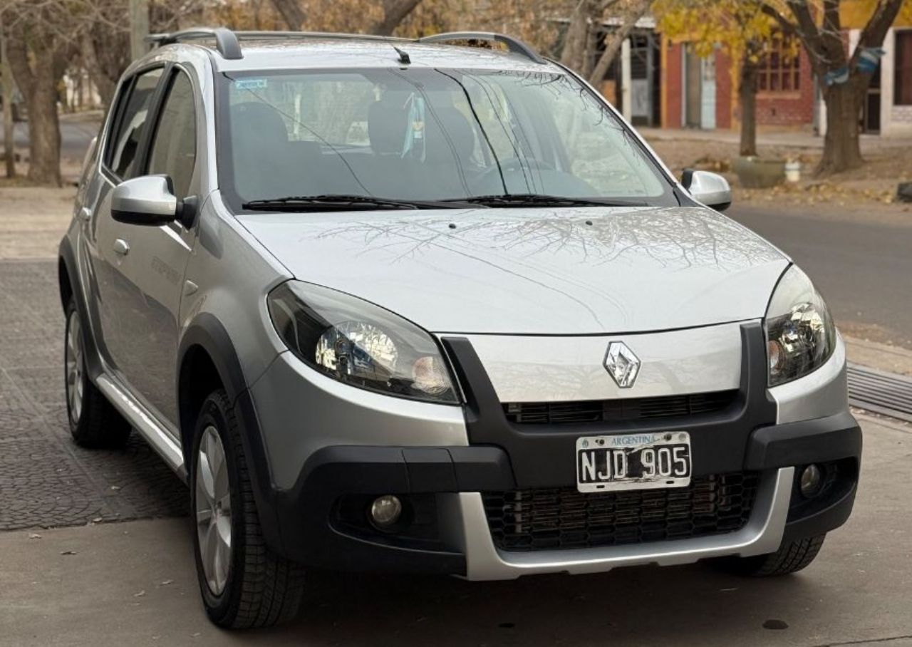 Renault Sandero Usado Financiado en Mendoza, deRuedas