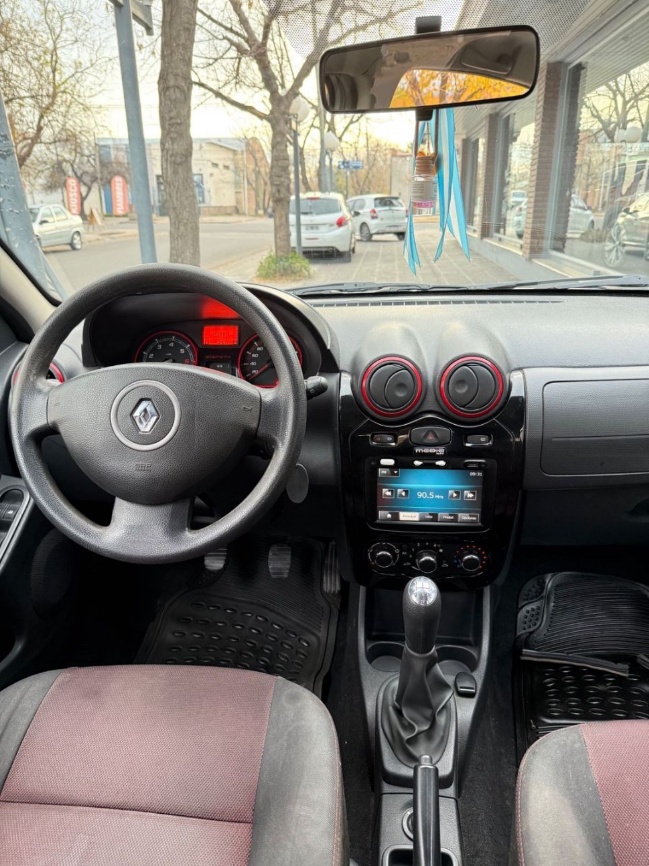 Renault Sandero Usado Financiado en Mendoza, deRuedas
