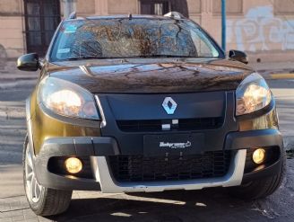 Renault Sandero Usado en Mendoza