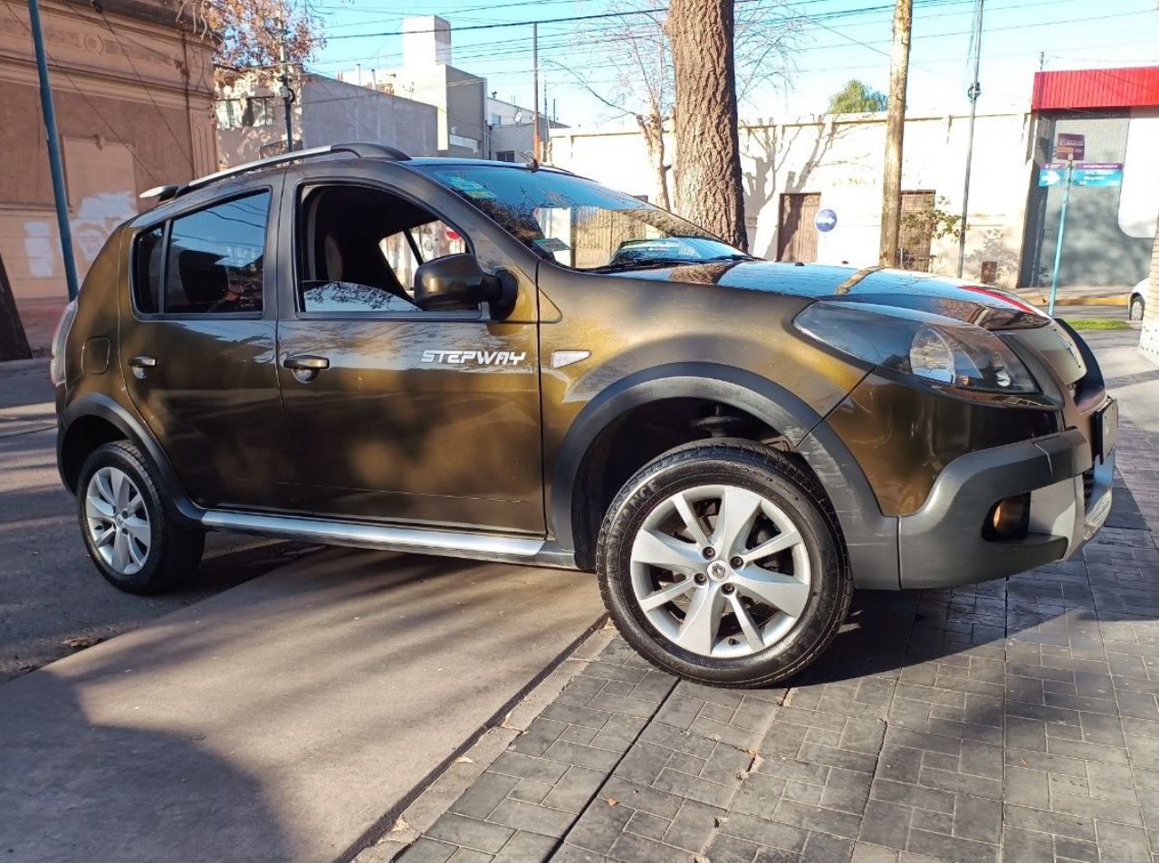 Renault Sandero Usado en Mendoza, deRuedas