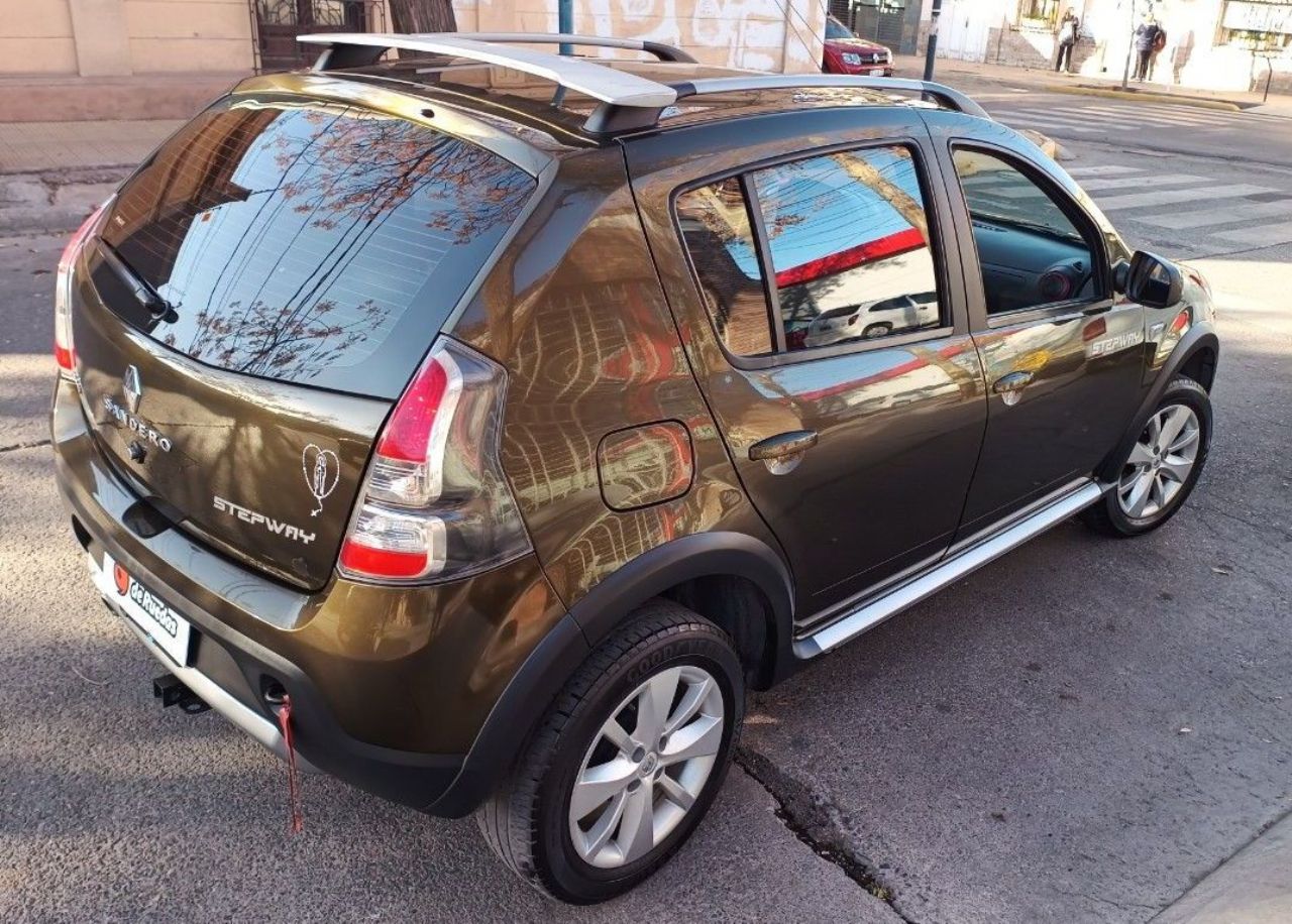 Renault Sandero Usado en Mendoza, deRuedas