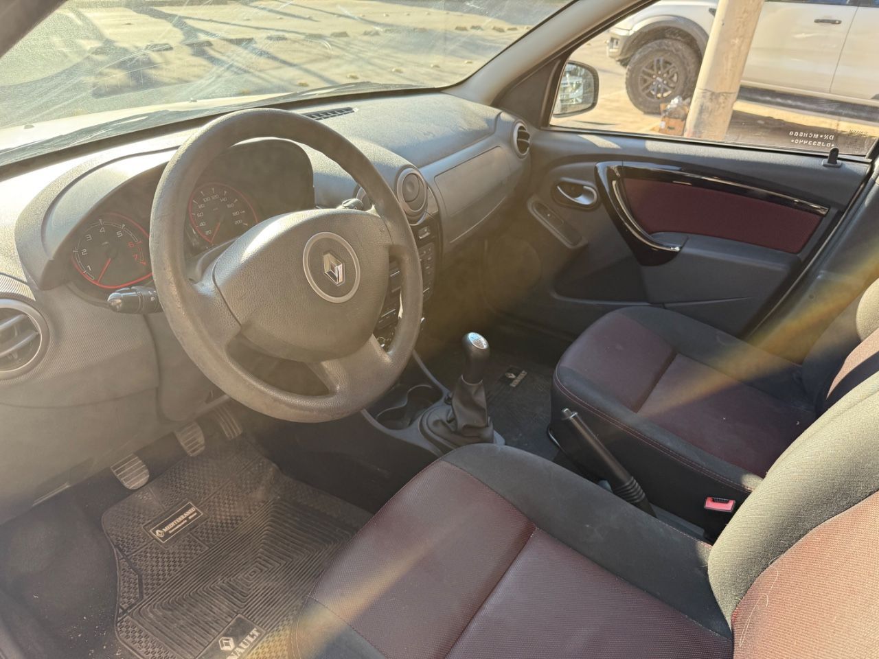 Renault Sandero Usado en Mendoza, deRuedas