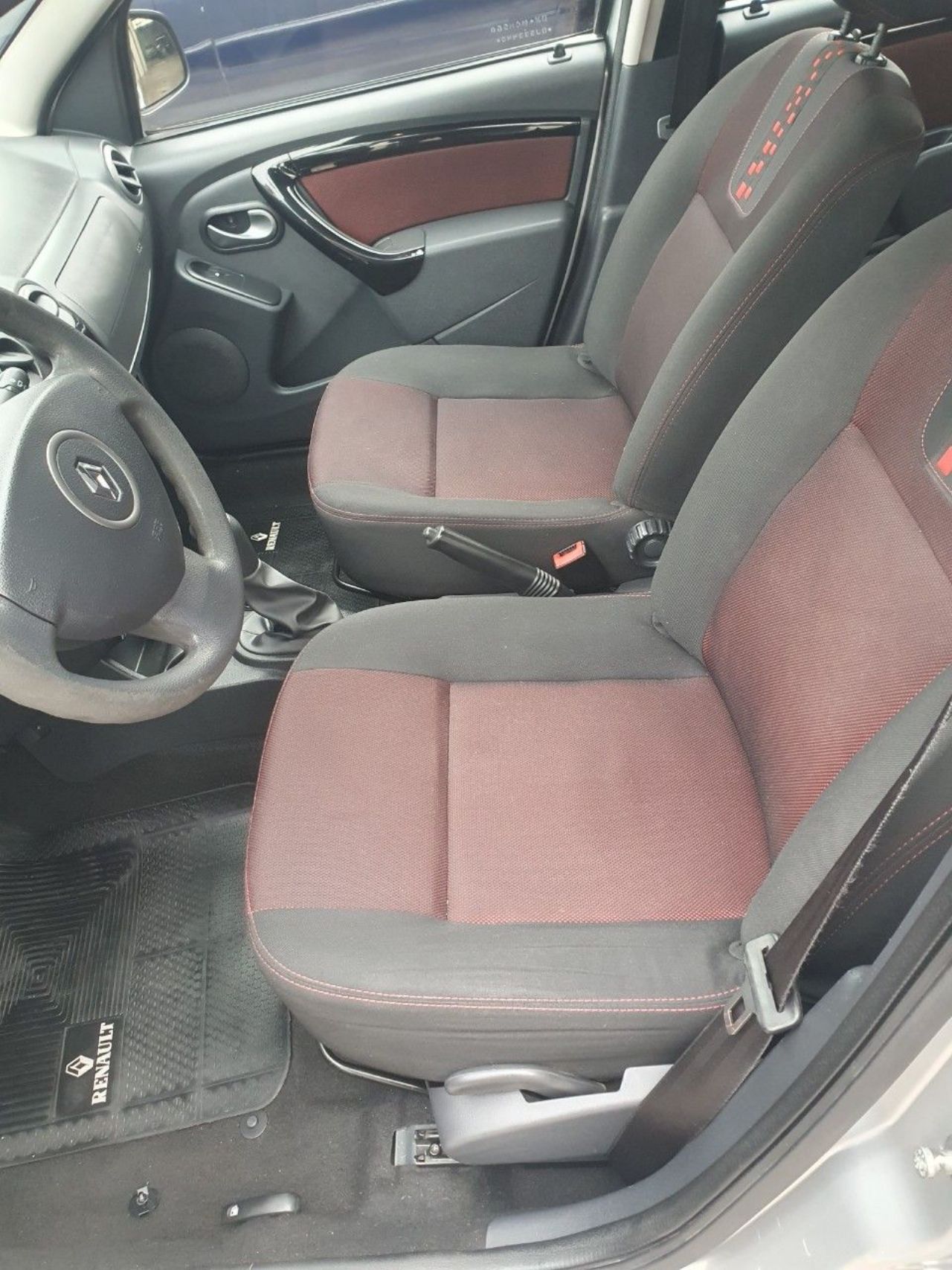 Renault Sandero Usado en Mendoza, deRuedas