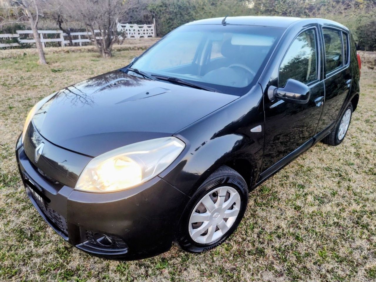 Renault Sandero Usado en Mendoza, deRuedas