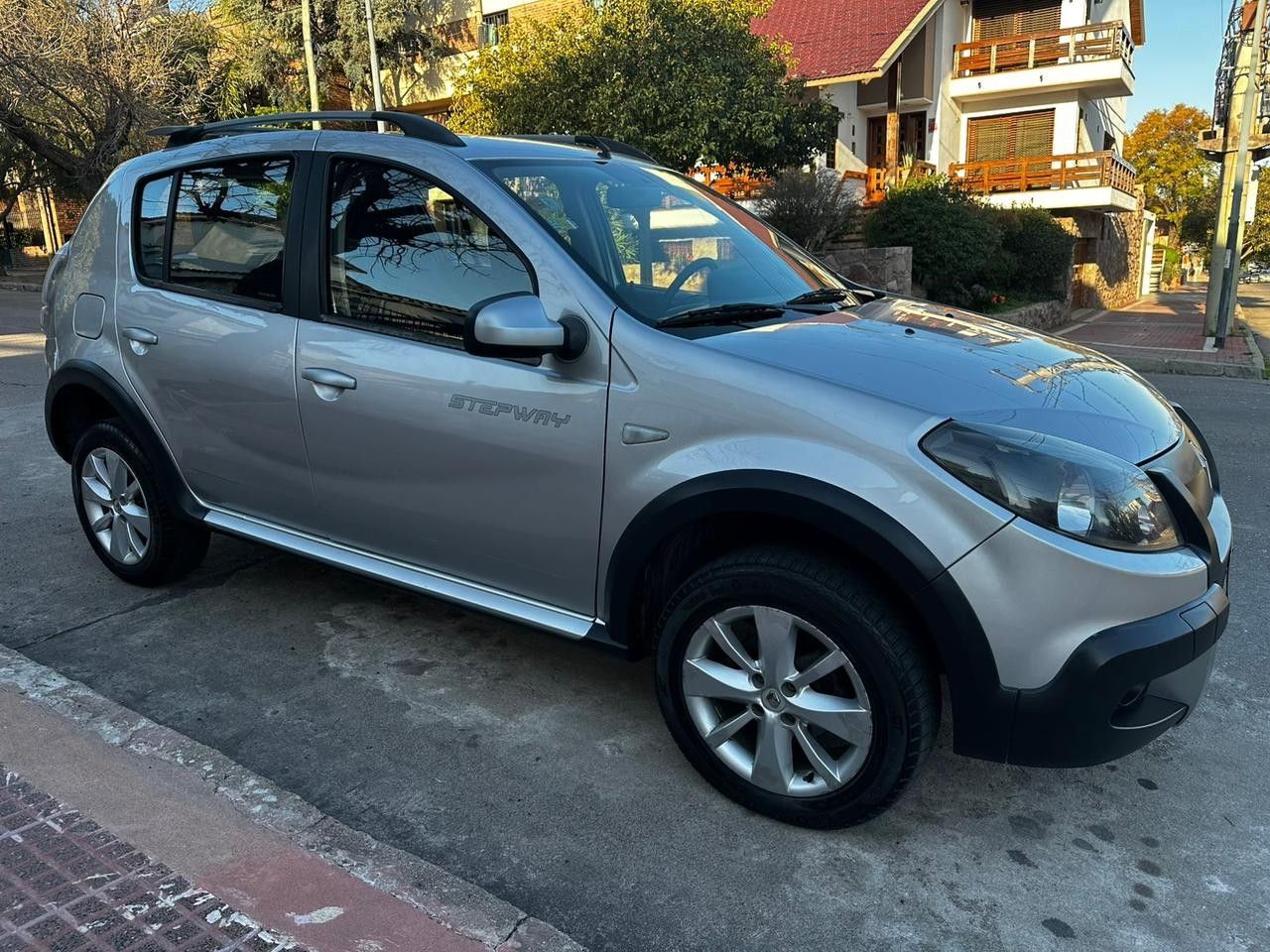 Renault Sandero Usado Financiado en Córdoba, deRuedas