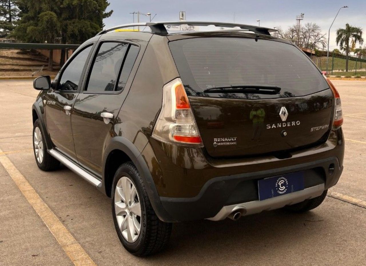 Renault Sandero Usado Financiado en Córdoba, deRuedas