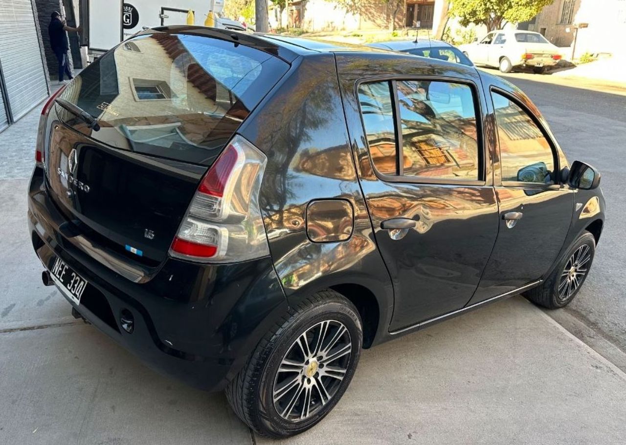 Renault Sandero Usado Financiado en Mendoza, deRuedas