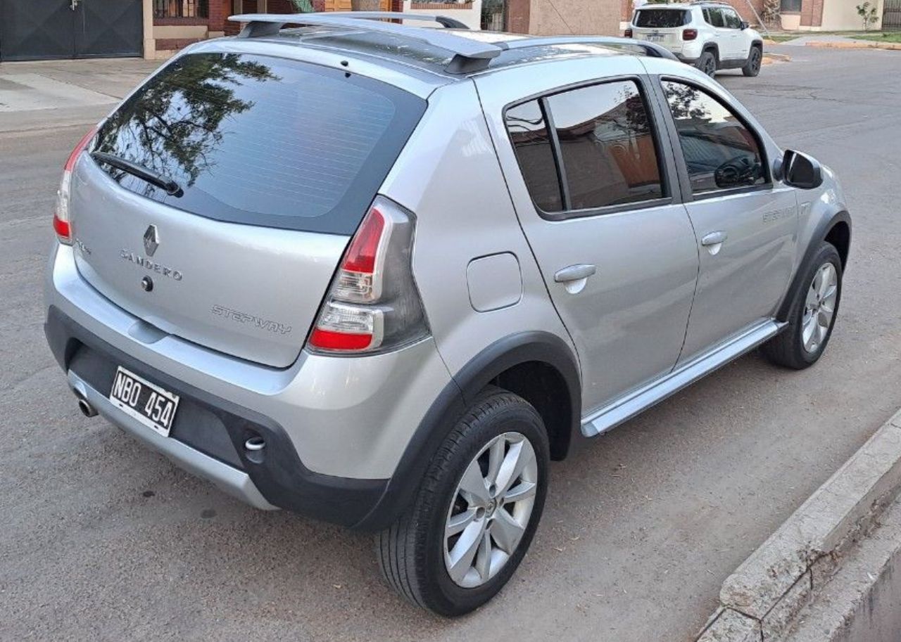 Renault Sandero Usado en Mendoza, deRuedas