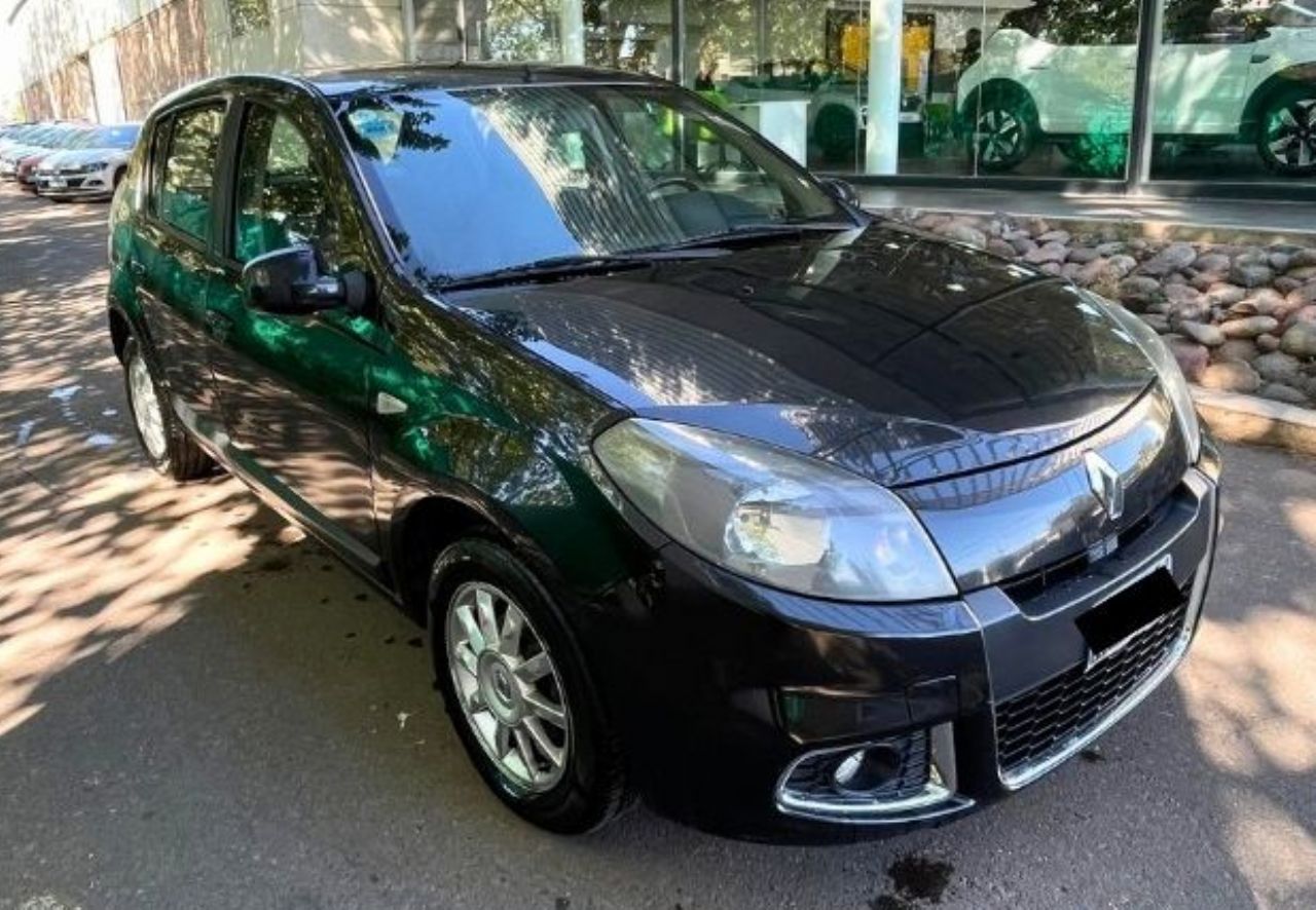 Renault Sandero Usado en Mendoza, deRuedas