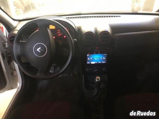 Renault Sandero Usado en Mendoza, deRuedas