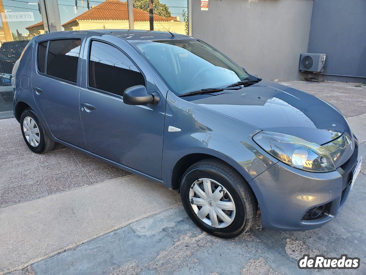 Renault Sandero Usado en Mendoza, deRuedas