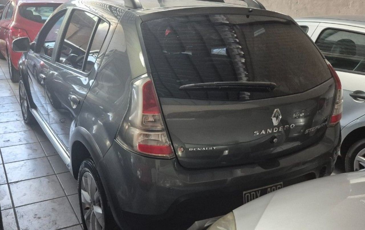 Renault Sandero Usado Financiado en Mendoza, deRuedas
