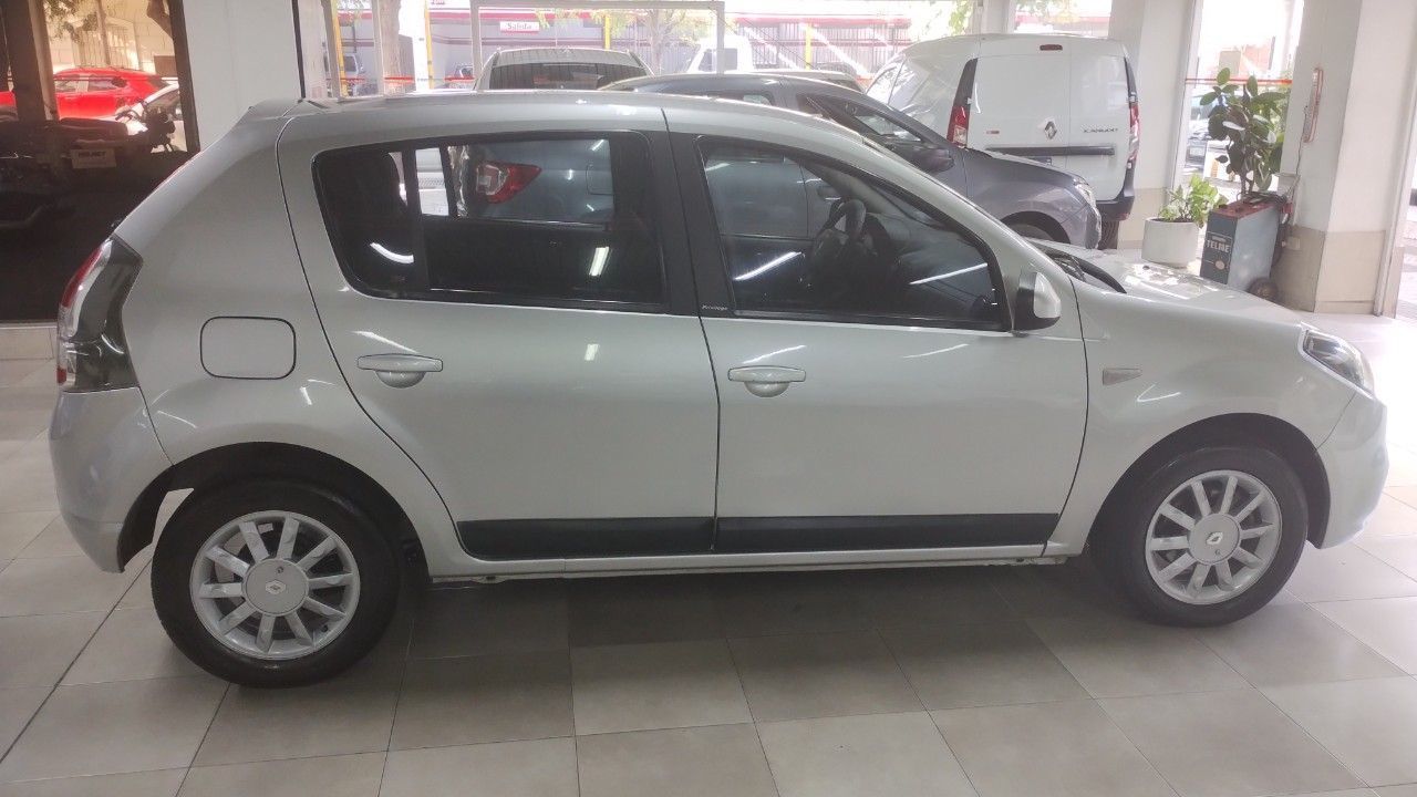 Renault Sandero Usado en Mendoza, deRuedas