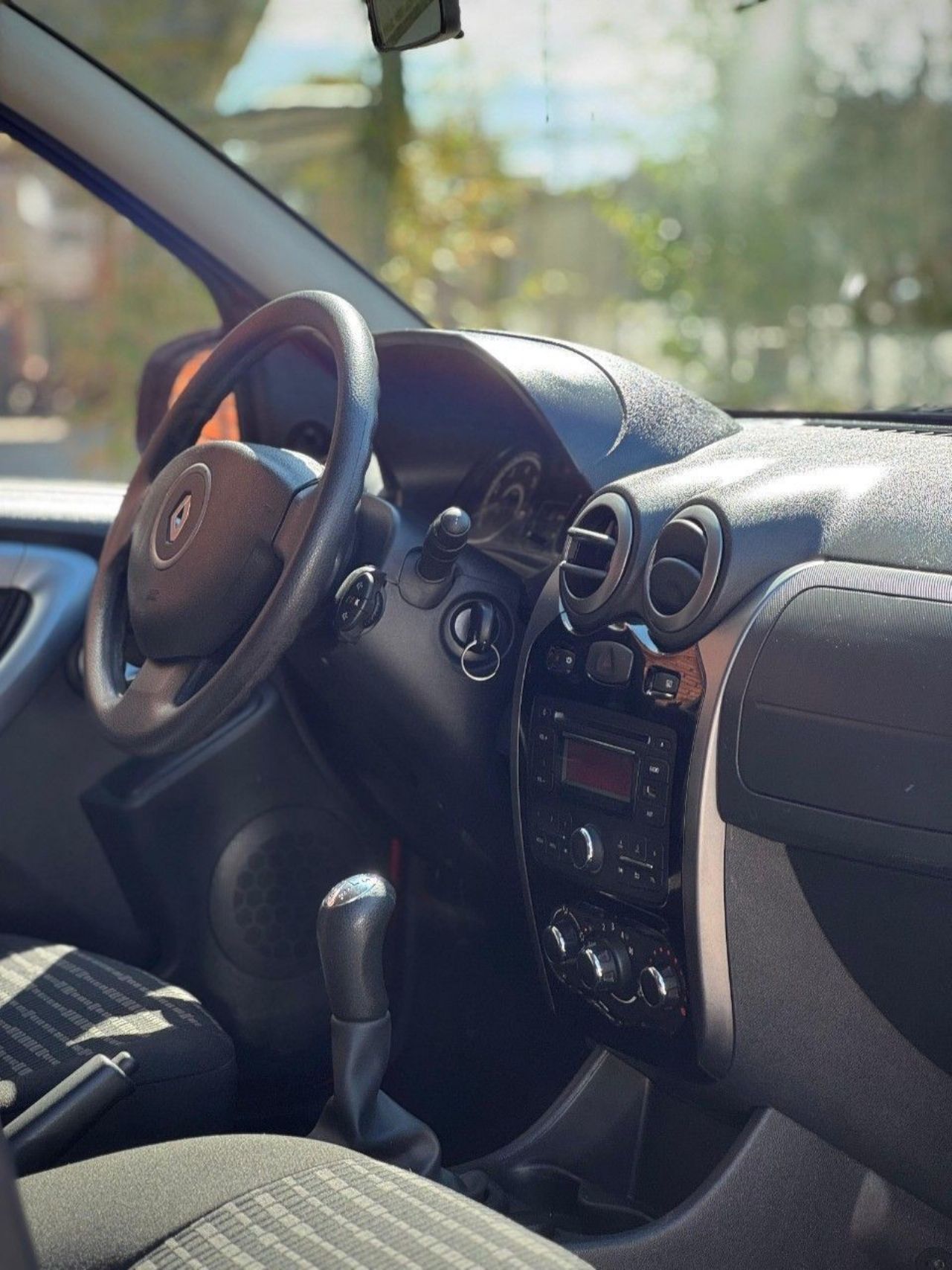 Renault Sandero Usado Financiado en Córdoba, deRuedas