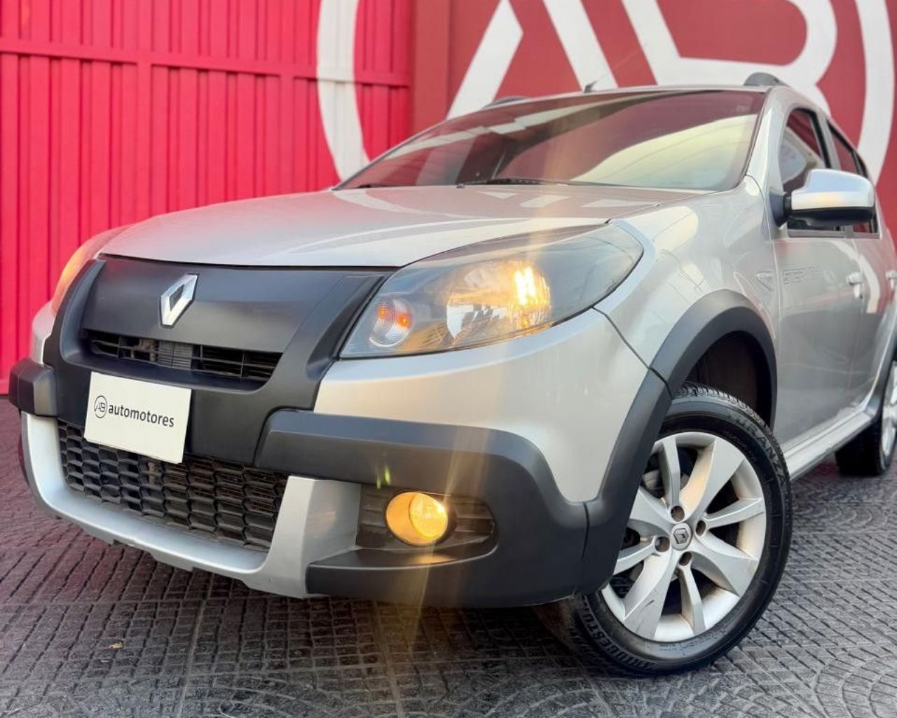 Renault Sandero Usado en Córdoba, deRuedas
