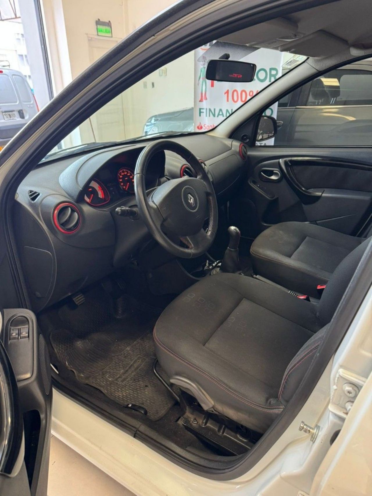 Renault Sandero Usado Financiado en Córdoba, deRuedas