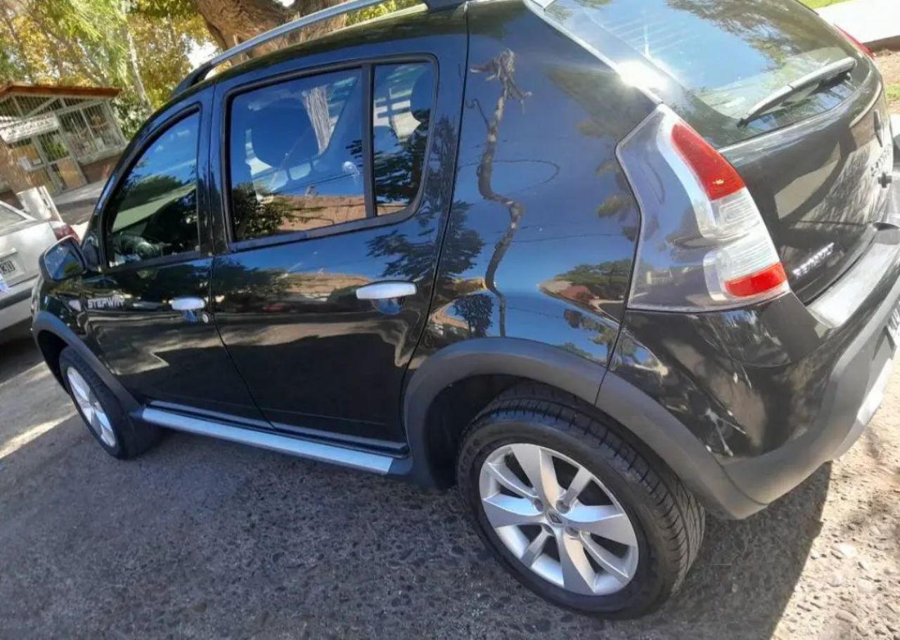 Renault Sandero Usado en Mendoza, deRuedas