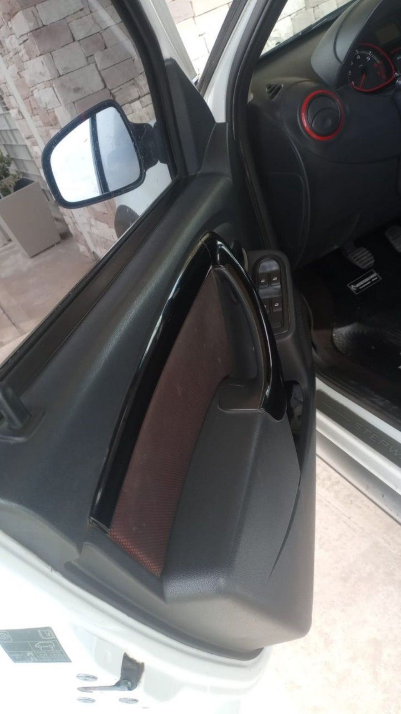 Renault Sandero Usado en Mendoza, deRuedas