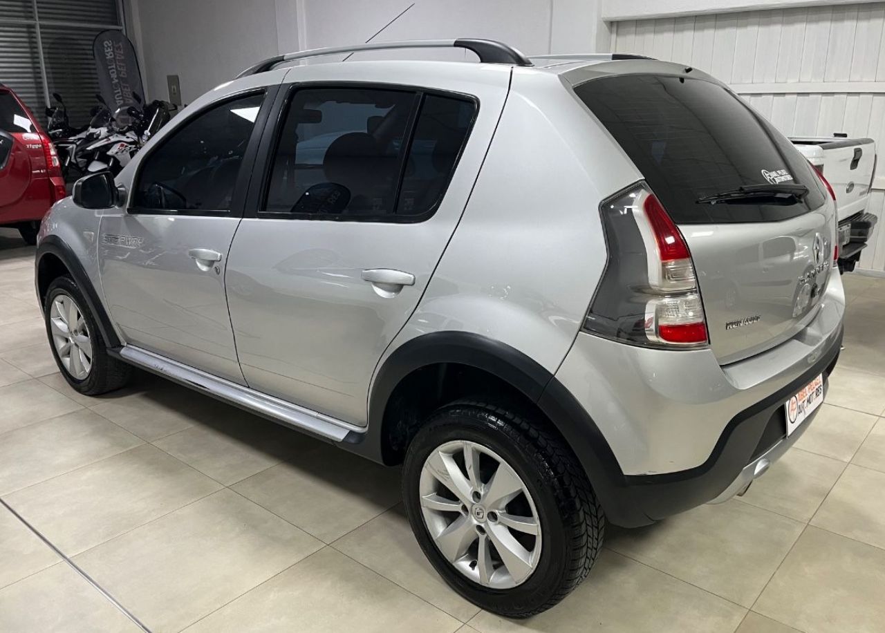 Renault Sandero Usado en Mendoza, deRuedas