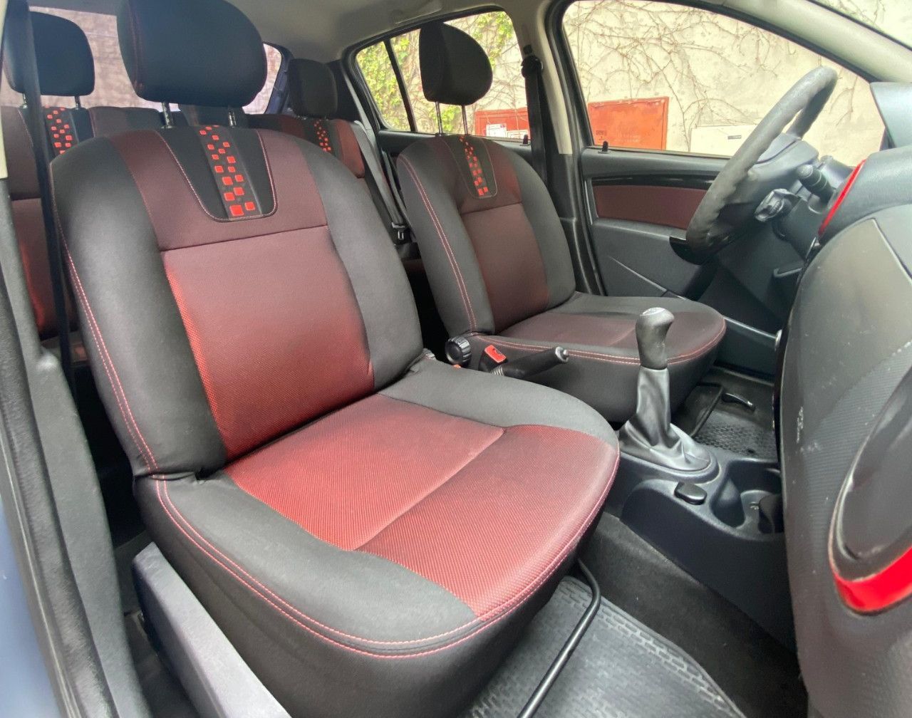 Renault Sandero Usado en Buenos Aires, deRuedas