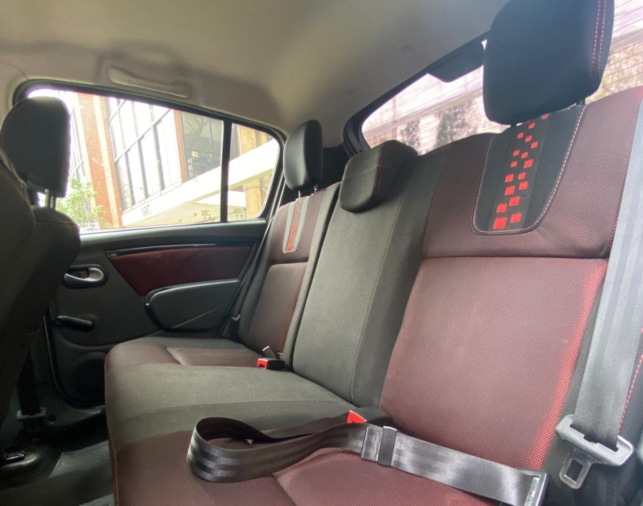 Renault Sandero Usado en Buenos Aires, deRuedas