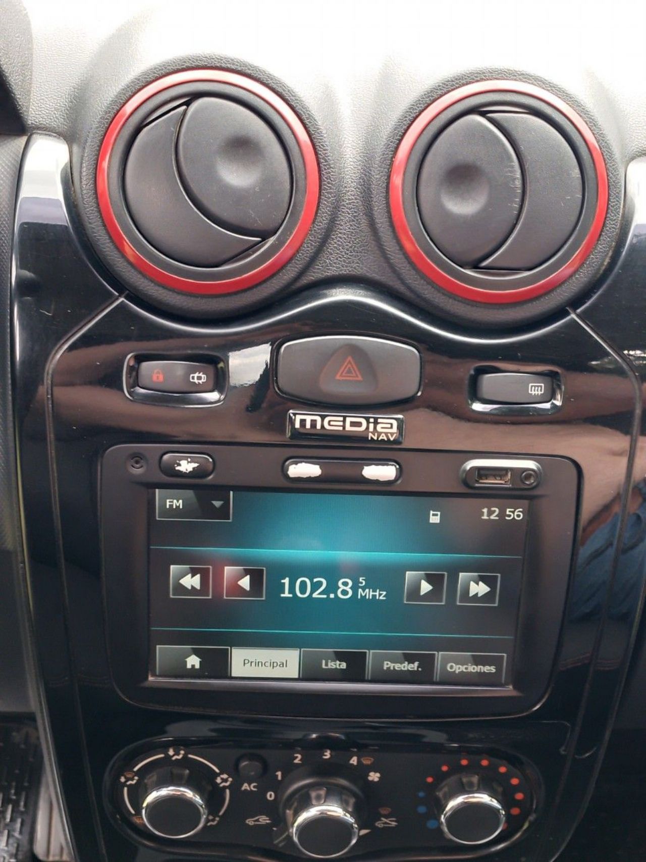 Renault Sandero Usado en San Luis, deRuedas