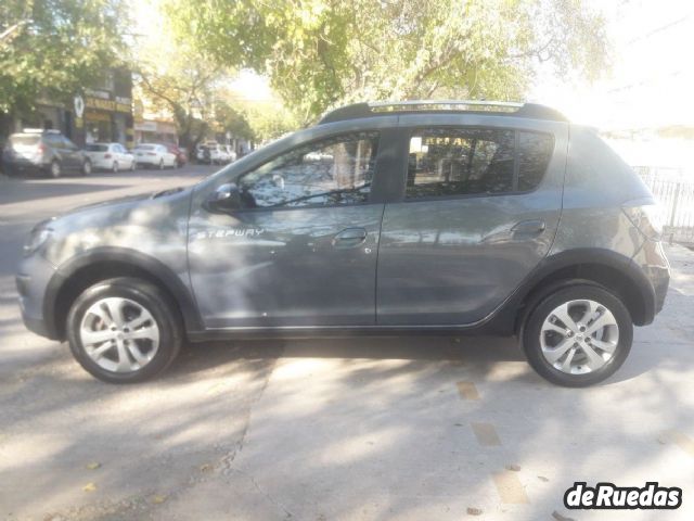 Renault Sandero Usado en Mendoza, deRuedas