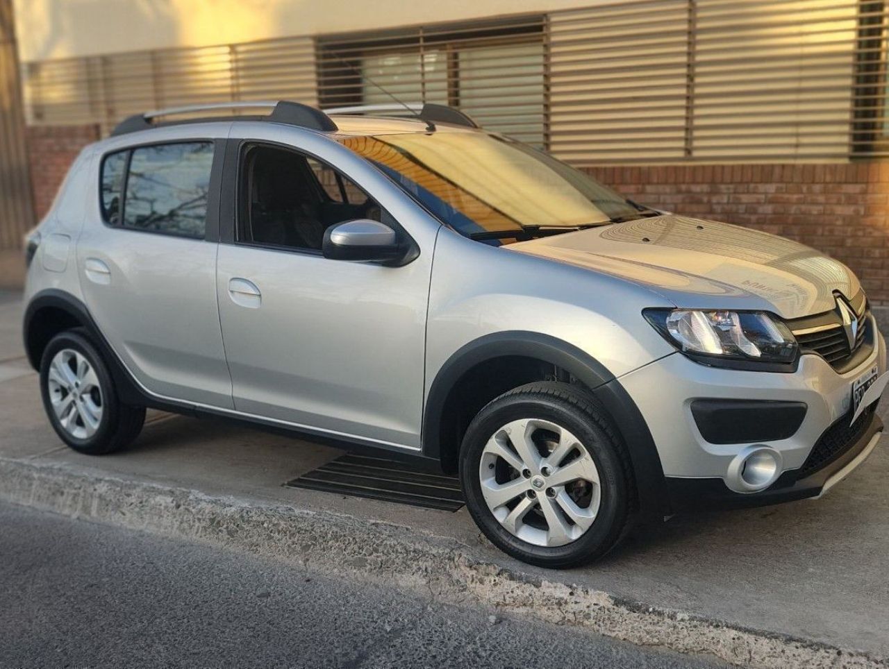 Renault Sandero Usado en Mendoza, deRuedas