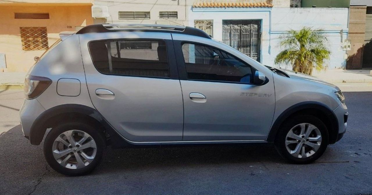 Renault Sandero Usado en Buenos Aires, deRuedas