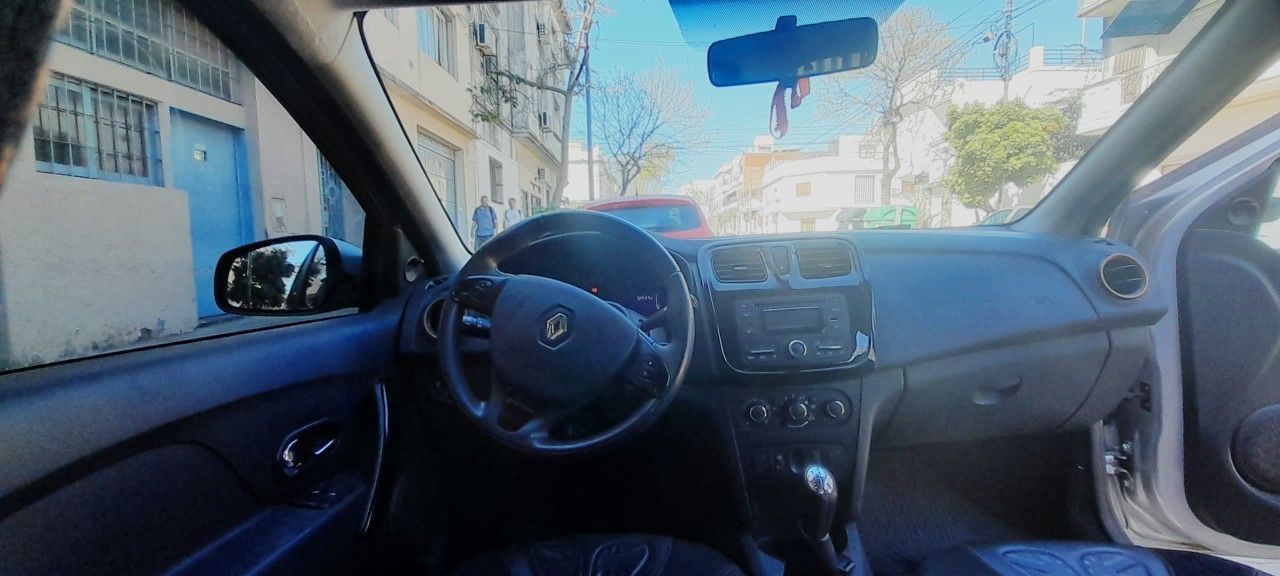 Renault Sandero Usado en Buenos Aires, deRuedas