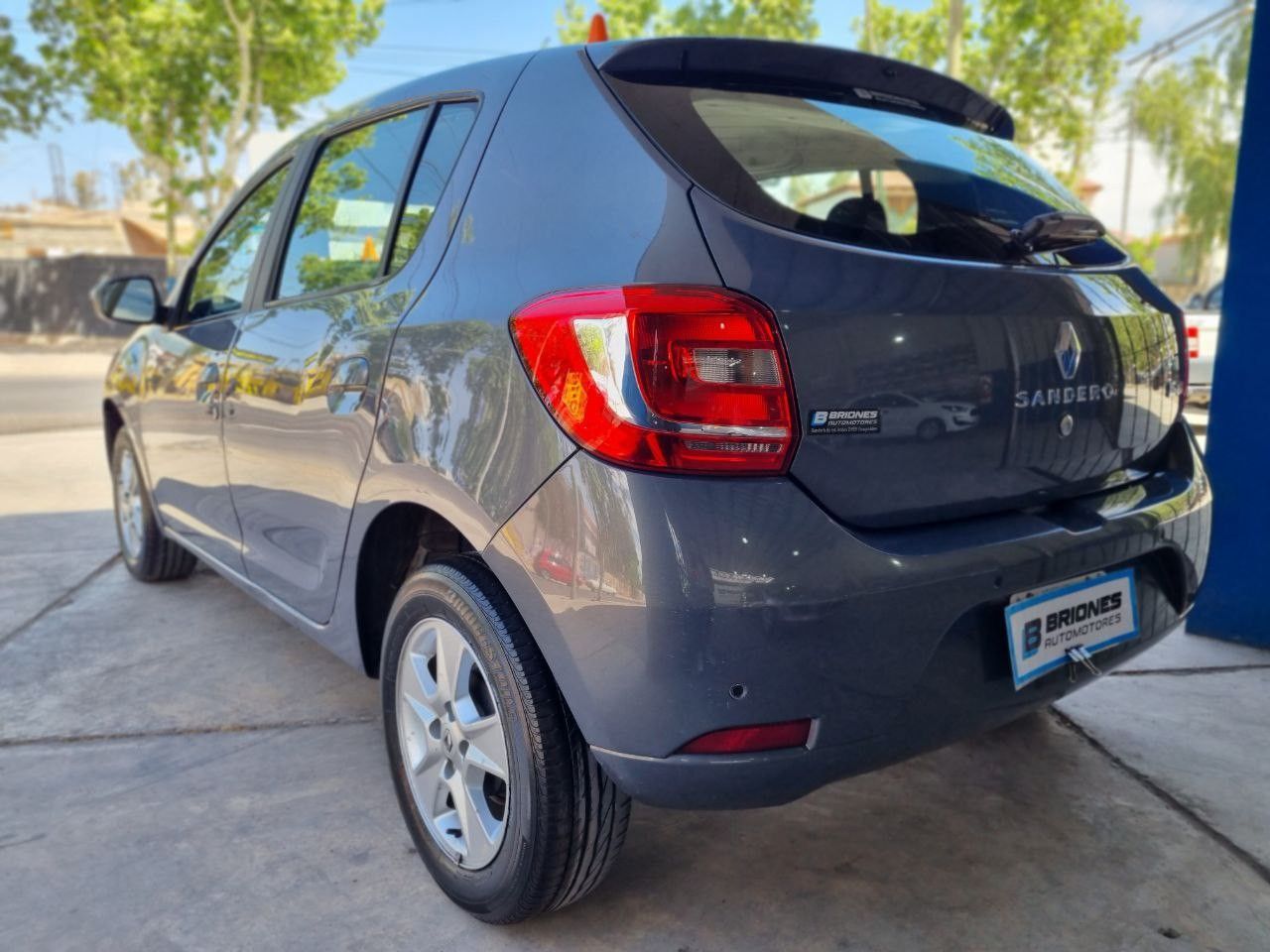 Renault Sandero Usado en Mendoza, deRuedas