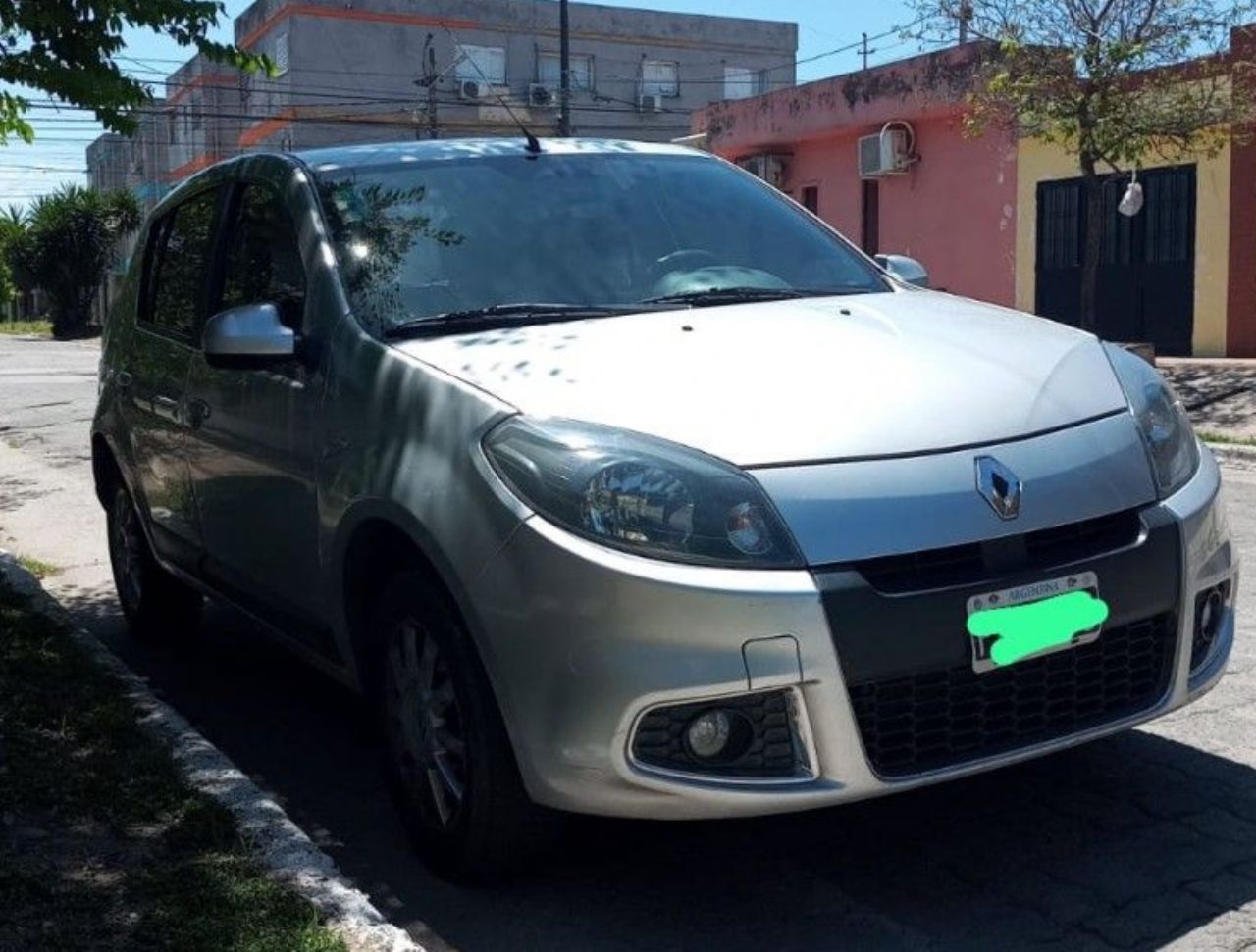 Renault Sandero Usado en Tucumán, deRuedas