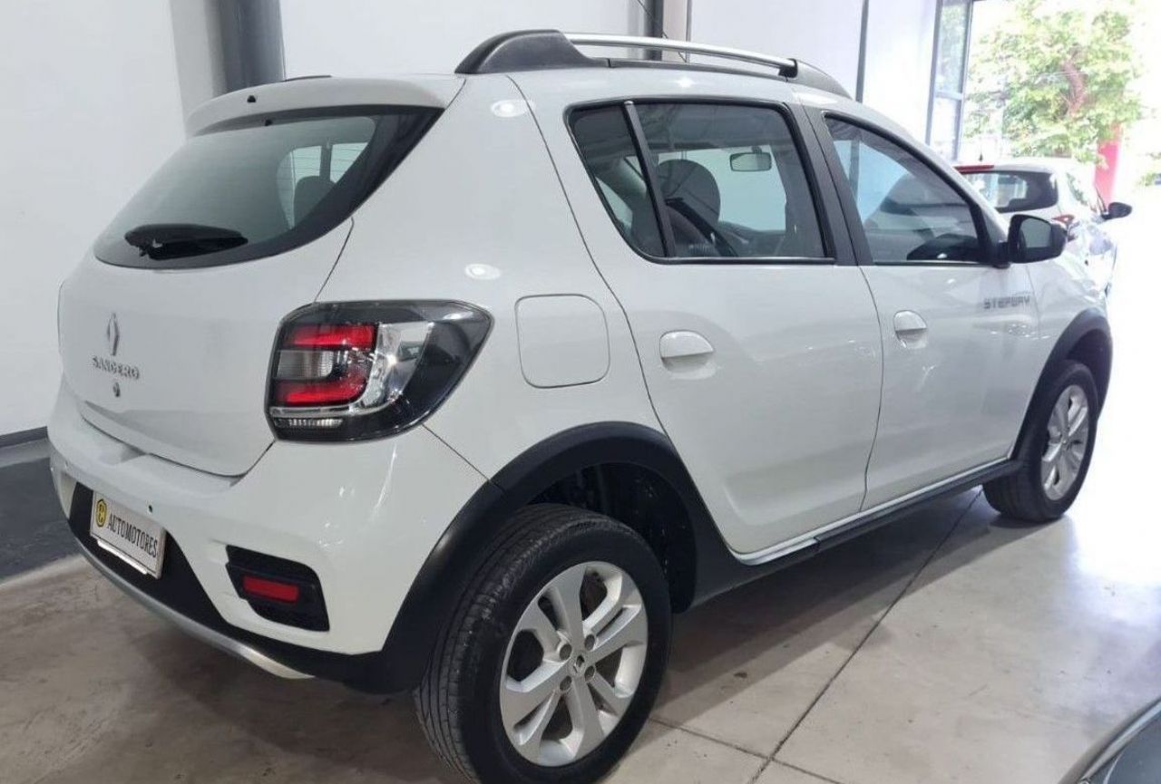 Renault Sandero Usado en Mendoza, deRuedas