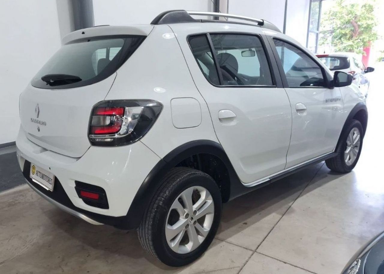Renault Sandero Usado en Mendoza, deRuedas
