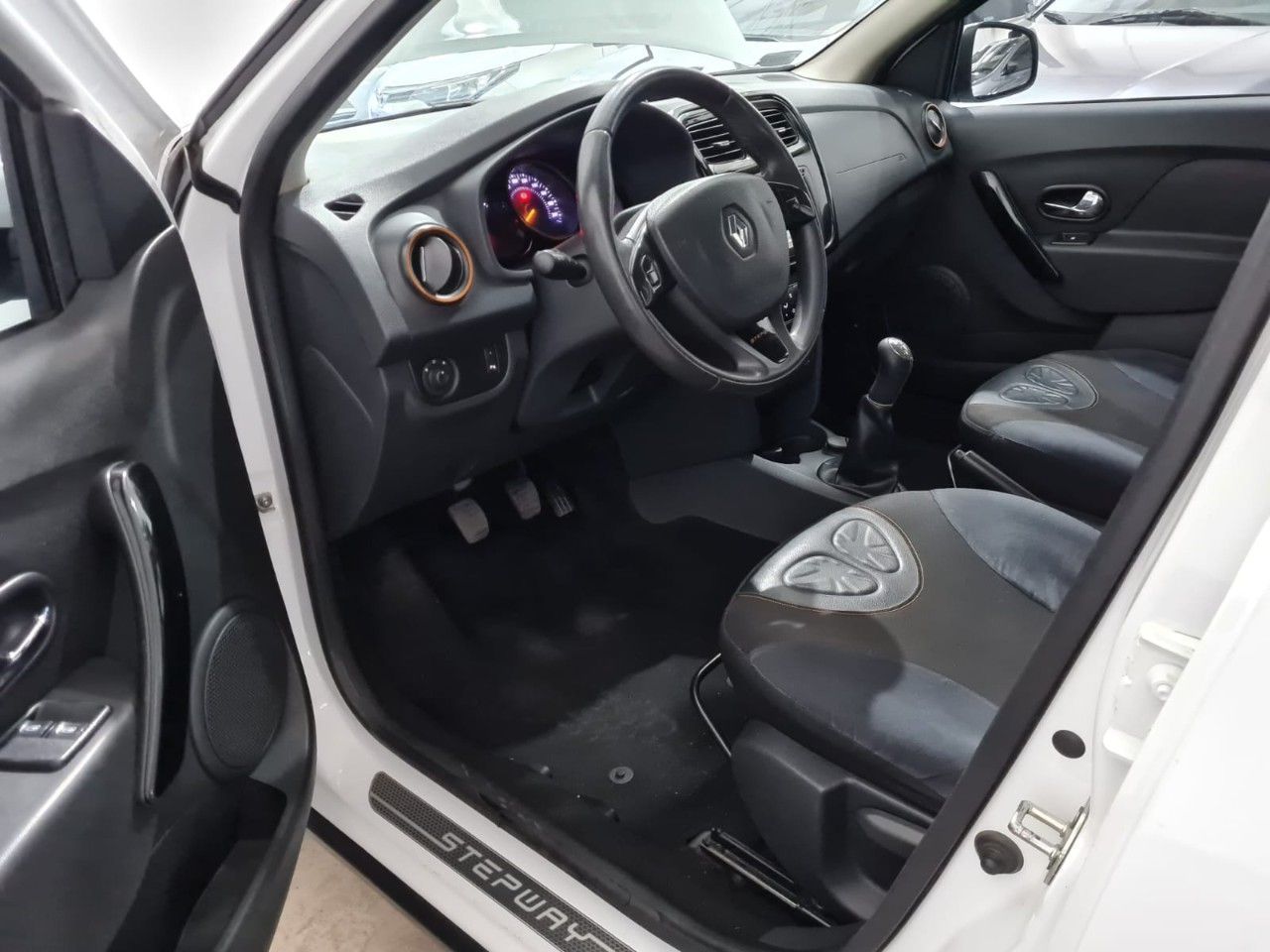 Renault Sandero Usado en Mendoza, deRuedas