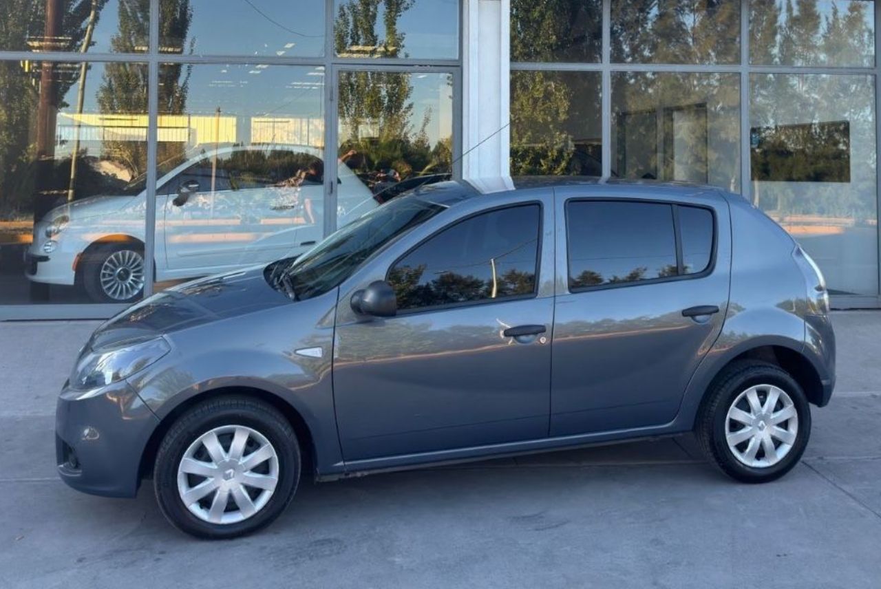 Renault Sandero Usado en Mendoza, deRuedas